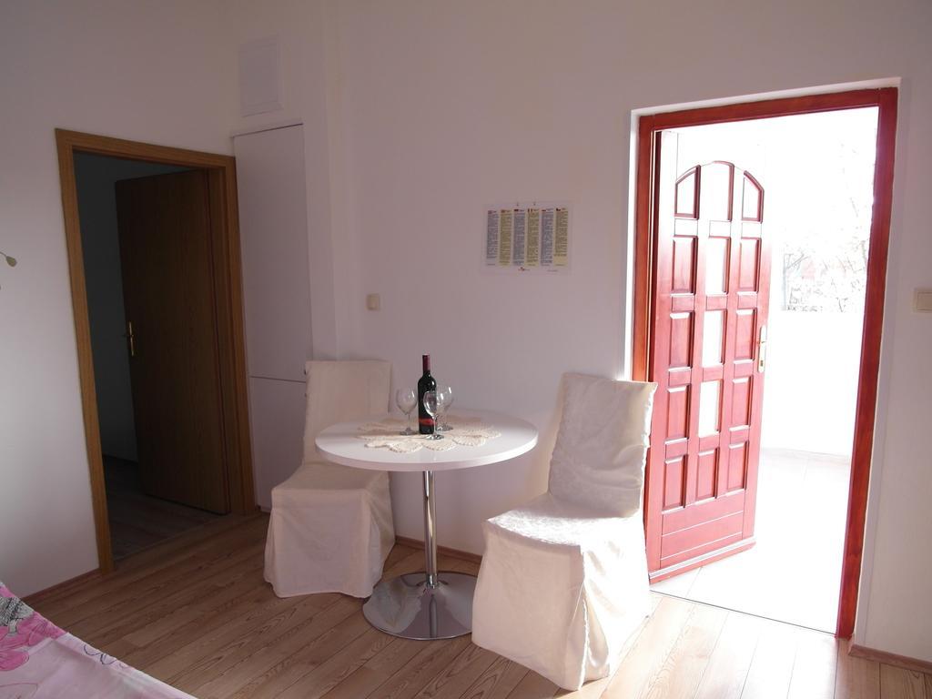 Apartment Antonio Шибеник Екстер'єр фото